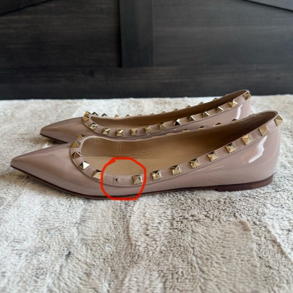 Valentino Garavani Rockstud Pointed Toe Ballerina Flat in Poudre Size 38 US 8 - Picture 8 of 16